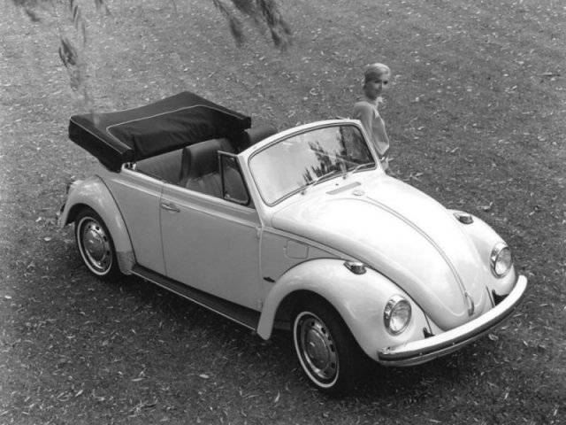 Volkswagen_Beetle_Cabriolet_1968