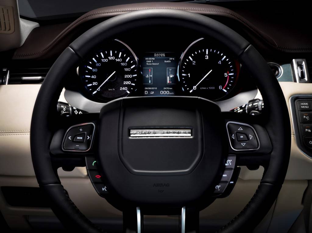 Range Rover Evoque имеет большое количество дополнительных опций и систем