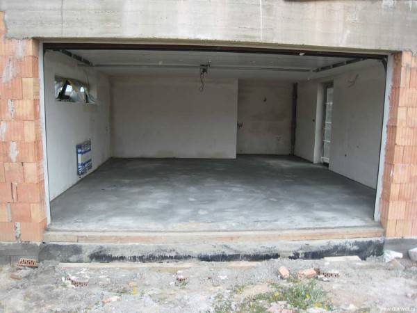astringent garage