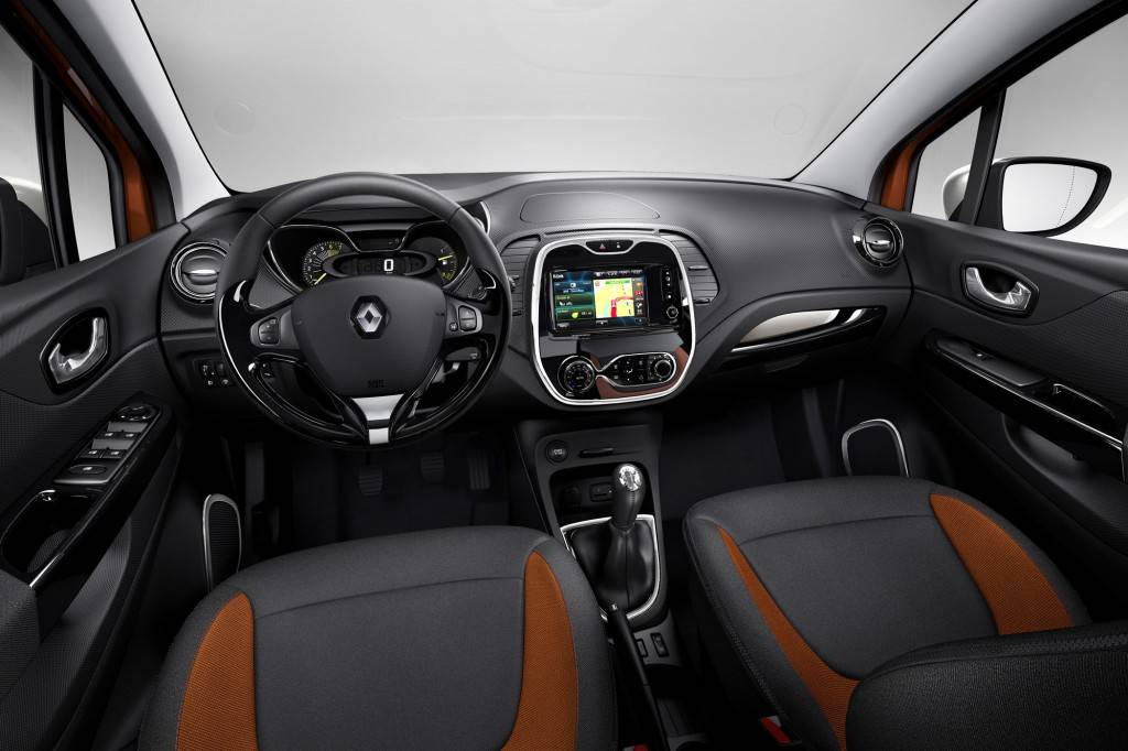 Renault-Captur-Urban-Compact-Crossover-photo-03