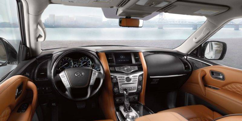 Инфинити QX80 2018: обзор обновленного конкурента Range Rover'а