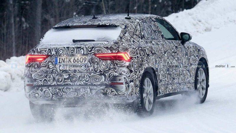 Audi Q4 2020 года, похоже, попал в объективы камер