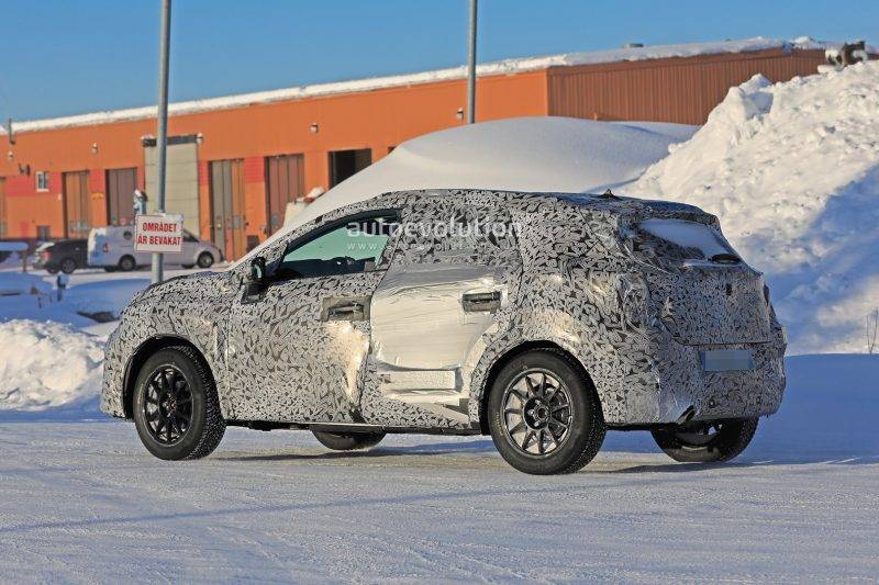 Renault Captur 2020 года уже тестируют в зимних условиях