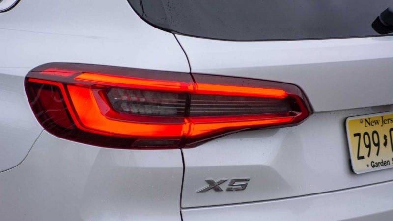 BMW X5 против X7: сравнение лицом к лицу