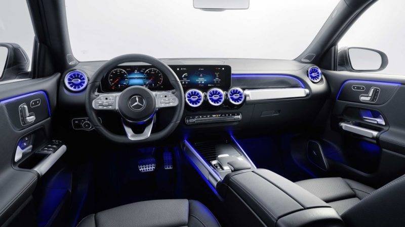 Представлен Mercedes-Benz GLB 250 2020 года - самый маленький трехрядник