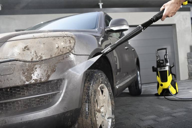 На каких автомобилях не стоит мыть бампера мойкой высокого давления?