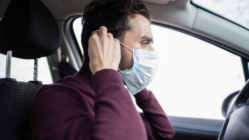 Помогает ли салонный фильтр от вируса и зачем носят маску в машине