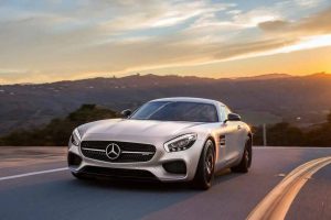 Mercedes-Benz открыт к продаже своих дилерских центров в Германии